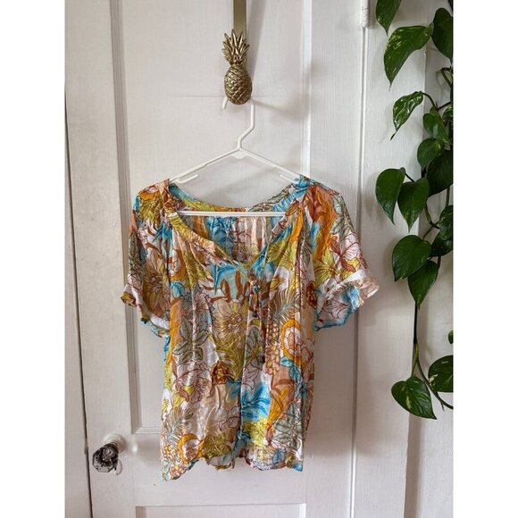 Tops - Jane & Delancey women’s size medium floral top